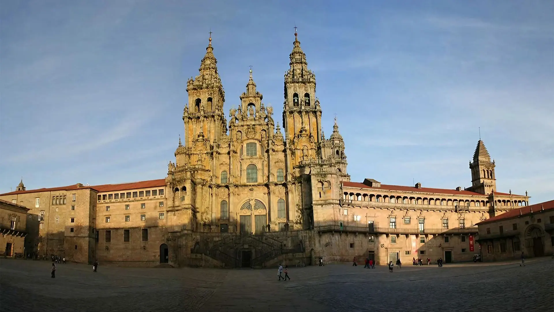 Cathedral of Santiago de Compostela by Lanzi, CC BY-SA 3.0 , via Wikimedia Commons