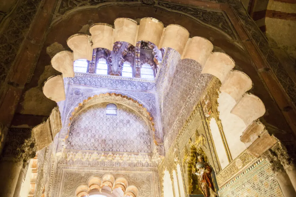 A short history of Córdoba’s Mezquita 4 the unprepossessing cathedral with Renaissance nave in the mezquita - andalucia.org - © TURISMO ANDALUZ
