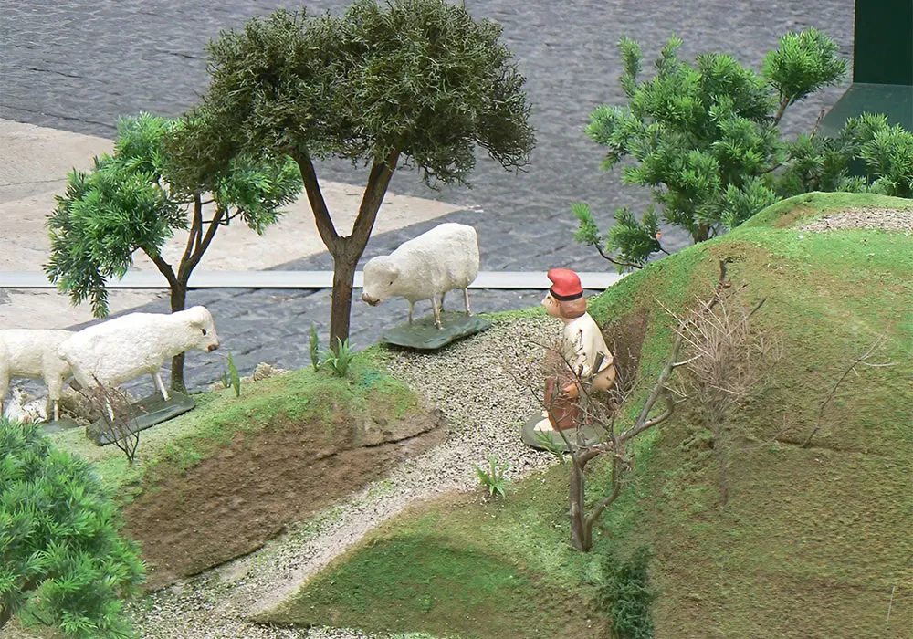 12 Spanish Christmas Traditions 2 El Caganer hiding in a nativity. Credit: De Slastic - Trabajo propio, Dominio público, https://commons.wikimedia.org/w/index.php?curid=12597241