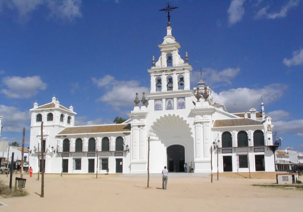 Ermita de la Blanca Paloma, El Rocio. Credit: Wikimedia, Flickr Creative Commons Attribution-Share Alike 2.0 Generic license
