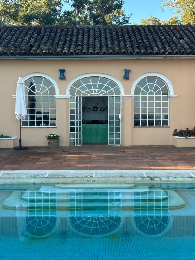 What does Luxury Travel really mean? 4 Finca Buenvino