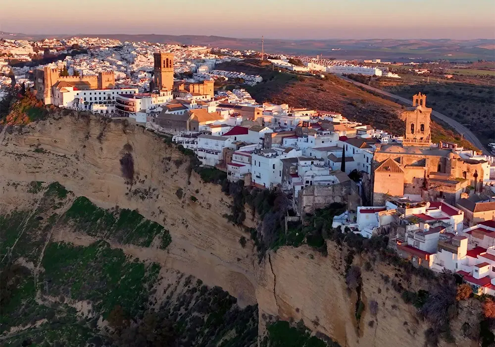 Arcos de la frontera. Created in Canva