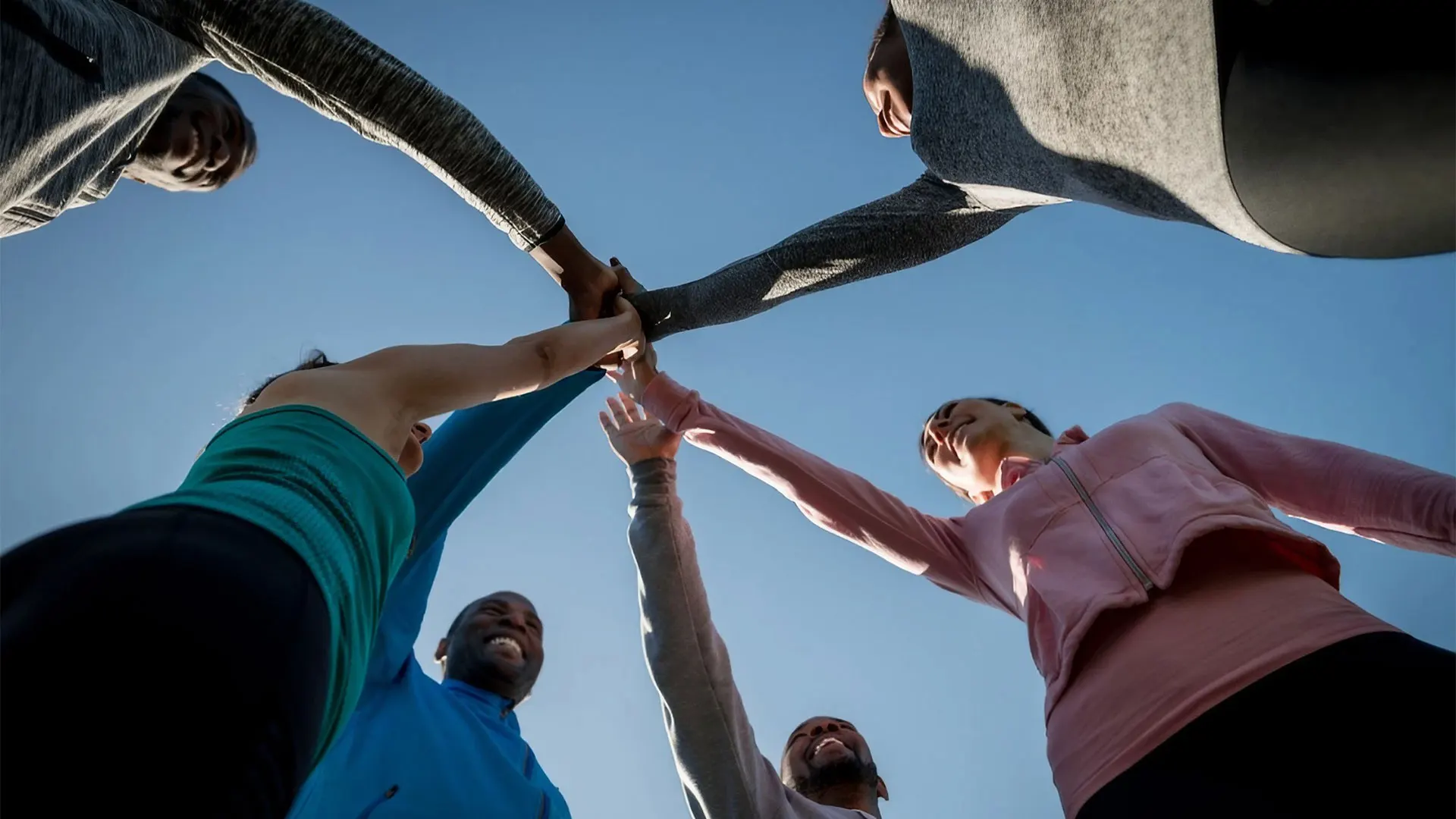 Connecting Incentive Travel with Local Experiences 1 Incentive travel group bonding. Credit: Created with Canva Pro